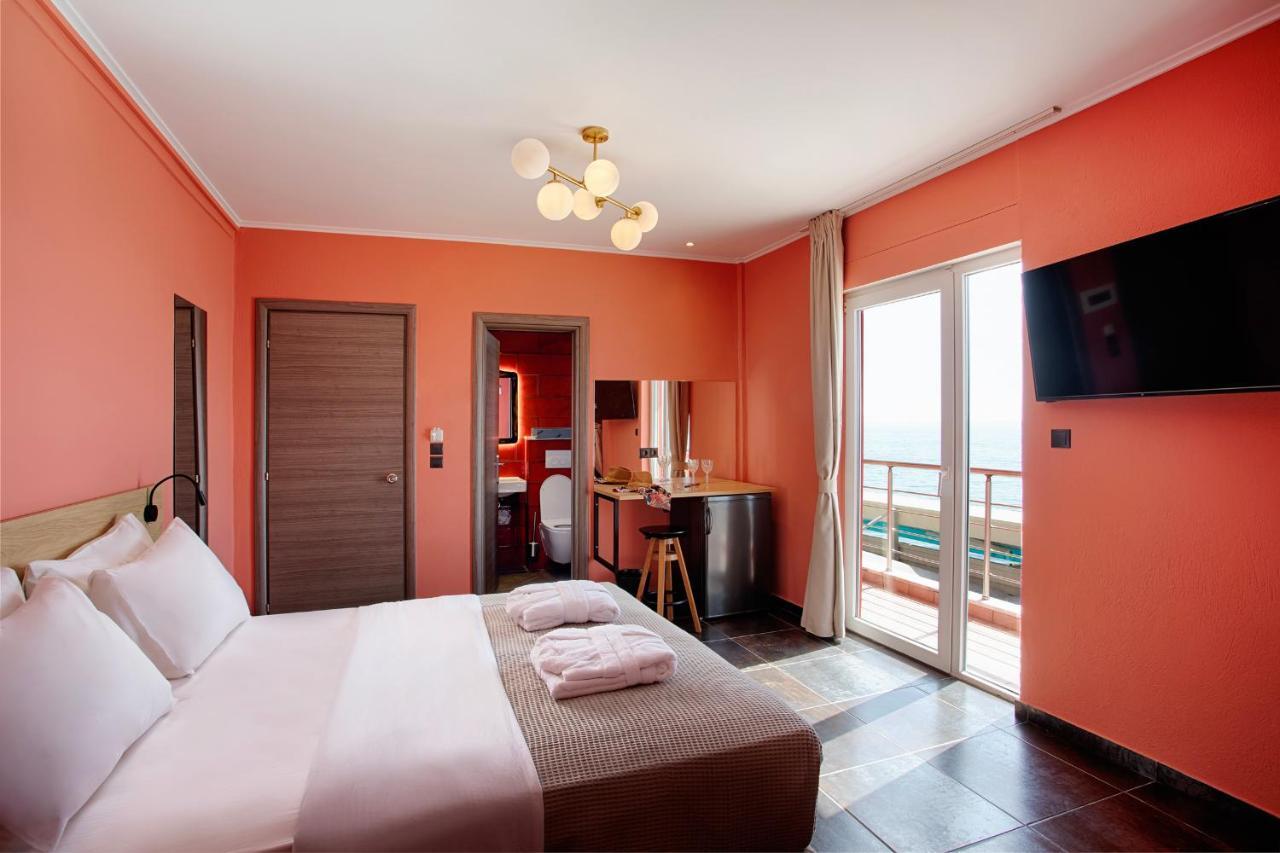 Conte Cristo Suites Paralía Esterno foto