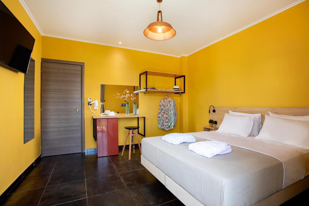 Conte Cristo Suites Paralía Esterno foto