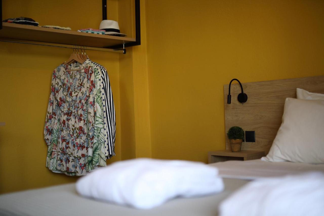 Conte Cristo Suites Paralía Esterno foto
